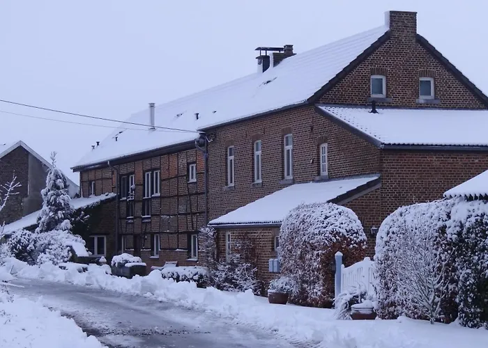 Hoeve Espewey - *
